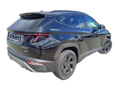 CZARNY SUV HYUNDAI TUCSON z 2024 r., HYBRYDA/BENZYNA, skrzynia biegów AUTOMATYCZNA 230KM, zdjęcie 2 z 8