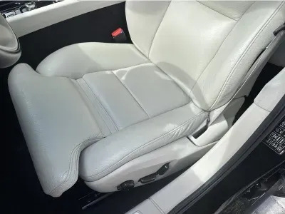 CZARNY SEDAN VOLVO S60 z 2022 r., BENZYNA, skrzynia biegów AUTOMATYCZNA 197KM, zdjęcie 7 z 17