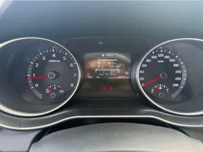 BRĄZOWY KOMBI KIA CEED z 2022 r., BENZYNA, skrzynia biegów MANUALNA 118KM, zdjęcie 4 z 28