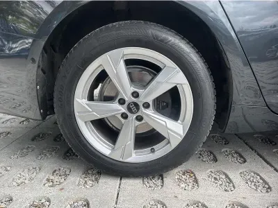 SZARY SEDAN AUDI A6 z 2022 r., DIESEL, skrzynia biegów AUTOMATYCZNA 204KM, zdjęcie 17 z 18