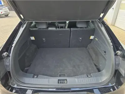 CZARNY SUV FORD MUSTANG MACH-E z 2022 r., ELEKTRYCZNY, skrzynia biegów AUTOMATYCZNA 358KM, zdjęcie 17 z 29
