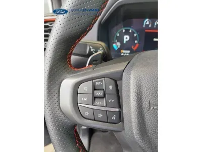SZARY SUV FORD RANGER z 2024 r., BENZYNA, skrzynia biegów AUTOMATYCZNA 215KM, zdjęcie 9 z 33