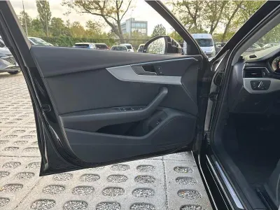 CZARNY SEDAN AUDI A4 z 2022 r., BENZYNA, skrzynia biegów AUTOMATYCZNA 150KM, zdjęcie 14 z 19
