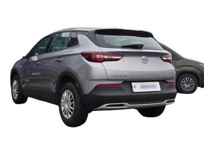 SZARY SUV OPEL GRANDLAND X z 2021 r., BENZYNA, skrzynia biegów AUTOMATYCZNA 130KM, zdjęcie 13 z 20