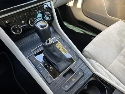 CZARNY KOMBI SKODA SUPERB z 2022 r., BENZYNA, skrzynia biegów AUTOMATYCZNA 190KM, zdjęcie 2 z 19
