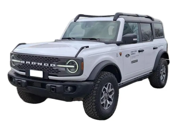 BIAŁY SUV FORD BRONCO z 2023 r., BENZYNA, skrzynia biegów AUTOMATYCZNA 246KM, zdjęcie główne