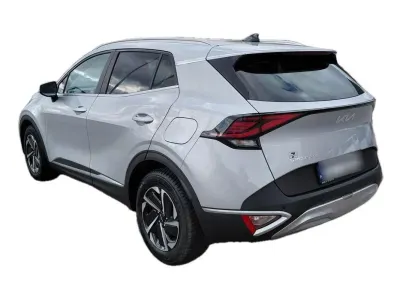 SREBRNY SUV KIA SPORTAGE z 2023 r., BENZYNA, skrzynia biegów AUTOMATYCZNA 110KM, zdjęcie 19 z 25