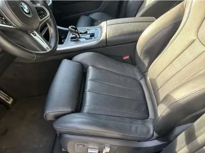CZARNY SUV BMW X5 z 2022 r., DIESEL, skrzynia biegów AUTOMATYCZNA 231KM, zdjęcie 19 z 19