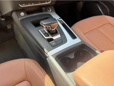 SZARY SUV AUDI Q5 z 2022 r., DIESEL, skrzynia biegów AUTOMATYCZNA 204KM, zdjęcie 9 z 19