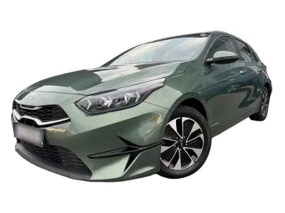 ZIELONY HATCHBACK KIA CEED z 2024 r., BENZYNA, skrzynia biegów AUTOMATYCZNA 103KM, zdjęcie 8 z 27
