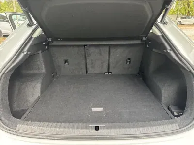 BIAŁY SUV AUDI Q3 z 2022 r., BENZYNA, skrzynia biegów AUTOMATYCZNA 150KM, zdjęcie 19 z 19