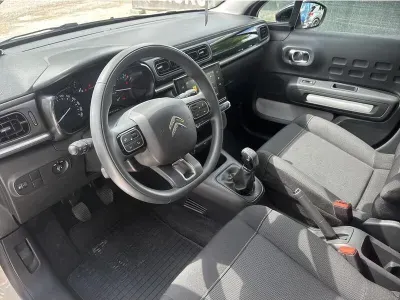 BEŻOWY HATCHBACK CITROEN C3 z 2023 r., BENZYNA, skrzynia biegów MANUALNA 83KM, zdjęcie 18 z 19