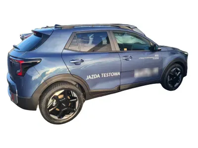 NIEBIESKI HATCHBACK KIA STONIC z 2025 r., BENZYNA, skrzynia biegów MANUALNA 100KM, zdjęcie 5 z 10
