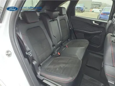 BIAŁY SUV FORD KUGA z 2022 r., HYBRYDA/BENZYNA, skrzynia biegów AUTOMATYCZNA 112KM, zdjęcie 16 z 28