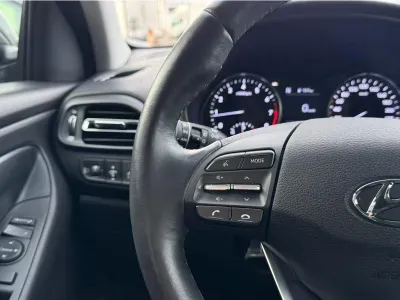 NIEBIESKI HATCHBACK HYUNDAI I30 z 2024 r., BENZYNA, skrzynia biegów MANUALNA 120KM, zdjęcie 5 z 14