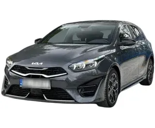 CZARNY HATCHBACK KIA CEED z 2022 r., BENZYNA, skrzynia biegów AUTOMATYCZNA 160KM, zdjęcie główne