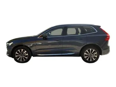 NIEBIESKI SUV VOLVO XC60 z 2022 r., DIESEL, skrzynia biegów AUTOMATYCZNA 197KM, zdjęcie 9 z 19