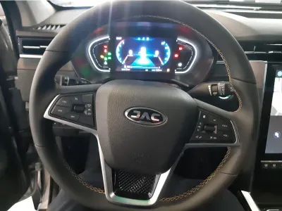 SREBRNY INNE JAC T8 PRO z 2026 r., DIESEL, skrzynia biegów MANUALNA 136KM, zdjęcie 6 z 10