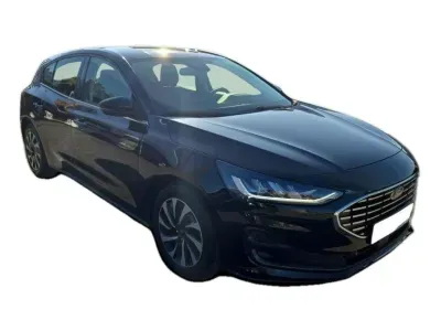 CZARNY HATCHBACK FORD FOCUS z 2023 r., BENZYNA, skrzynia biegów MANUALNA 92KM, zdjęcie 17 z 29
