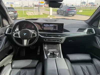 CZARNY SUV BMW X5 z 2024 r., DIESEL, skrzynia biegów AUTOMATYCZNA 340KM, zdjęcie 2 z 11