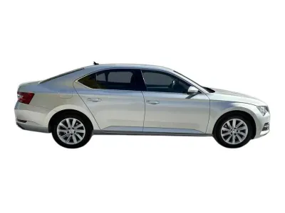 SREBRNY HATCHBACK SKODA SUPERB z 2023 r., BENZYNA, skrzynia biegów AUTOMATYCZNA 280KM, zdjęcie 14 z 19