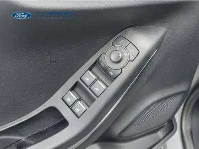 SZARY SUV FORD PUMA z 2022 r., BENZYNA, skrzynia biegów AUTOMATYCZNA 92KM, zdjęcie 9 z 19