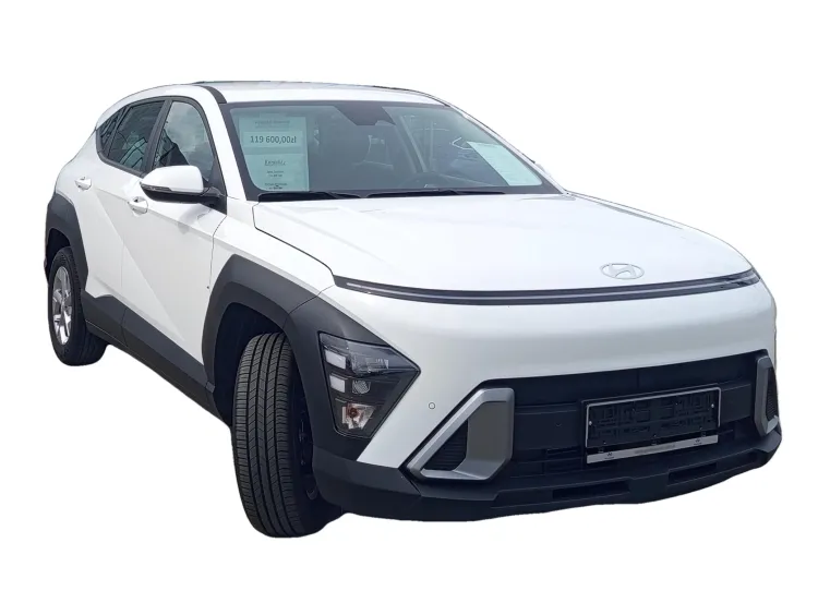 BIAŁY SUV HYUNDAI KONA z 2025 r., HYBRYDA/BENZYNA, skrzynia biegów AUTOMATYCZNA 129KM, zdjęcie główne