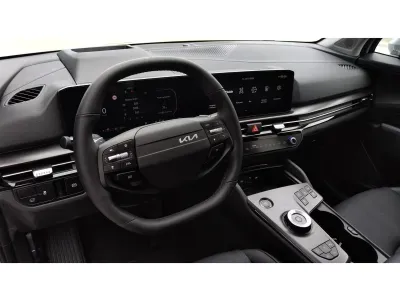 CZARNY SUV KIA SPORTAGE z 2026 r., BENZYNA, skrzynia biegów AUTOMATYCZNA 150KM, zdjęcie 2 z 16