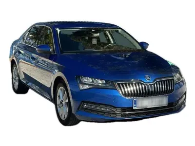 NIEBIESKI HATCHBACK SKODA SUPERB z 2022 r., DIESEL, skrzynia biegów AUTOMATYCZNA 200KM, zdjęcie 10 z 19