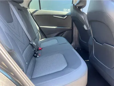 SZARY CROSSOVER KIA NIRO z 2026 r., HYBRYDA/BENZYNA, skrzynia biegów AUTOMATYCZNA 136KM, zdjęcie 10 z 10