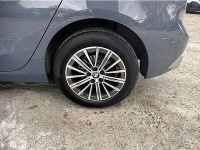 SZARY SEDAN BMW SERIE2-ACTIVETOURER z 2023 r., BENZYNA, skrzynia biegów AUTOMATYCZNA 136KM, zdjęcie 3 z 19