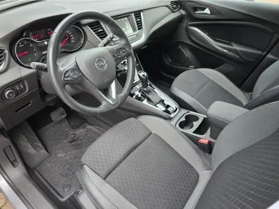 SZARY SUV OPEL GRANDLAND X z 2021 r., BENZYNA, skrzynia biegów AUTOMATYCZNA 130KM, zdjęcie 20 z 20