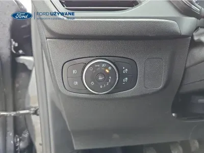 SZARY HATCHBACK FORD FOCUS z 2023 r., HYBRYDA/BENZYNA, skrzynia biegów MANUALNA 92KM, zdjęcie 15 z 29