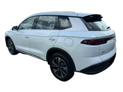 BIAŁY SUV BYD SEALION5 DMI z 2026 r., HYBRYDA/BENZYNA, skrzynia biegów AUTOMATYCZNA 212KM, zdjęcie 3 z 6