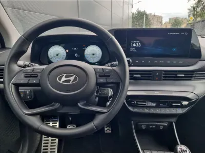 NIEBIESKI SUV HYUNDAI BAYON z 2026 r., BENZYNA, skrzynia biegów MANUALNA 90KM, zdjęcie 16 z 17