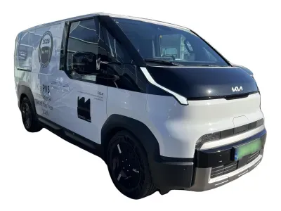 BIAŁY DOSTAWCZY KIA PV5 z 2025 r., ELEKTRYCZNY, skrzynia biegów AUTOMATYCZNA 163KM, zdjęcie 15 z 19