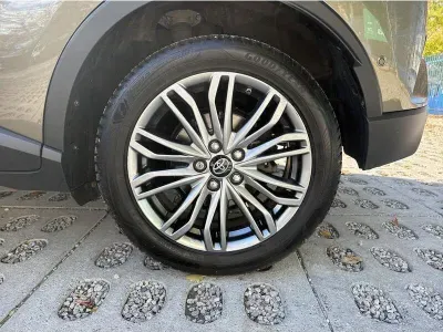 ZIELONY SUV TOYOTA C-HR z 2022 r., HYBRYDA/BENZYNA, skrzynia biegów AUTOMATYCZNA 122KM, zdjęcie 6 z 19