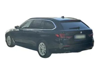 CZARNY KOMBI BMW SERIE 5 z 2023 r., DIESEL, skrzynia biegów AUTOMATYCZNA 150KM, zdjęcie 10 z 19