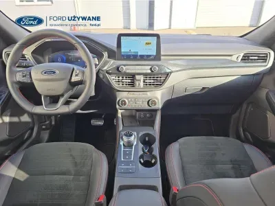 SZARY SUV FORD KUGA z 2024 r., HYBRYDA/BENZYNA, skrzynia biegów AUTOMATYCZNA 112KM, zdjęcie 9 z 28