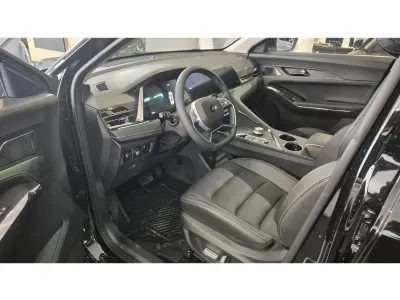 CZARNY SUV JAC JS8 PR0 z 2026 r., BENZYNA, skrzynia biegów AUTOMATYCZNA 175KM, zdjęcie 3 z 9