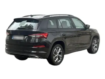 CZARNY SUV SKODA KODIAQ z 2022 r., BENZYNA, skrzynia biegów AUTOMATYCZNA 190KM, zdjęcie 5 z 19