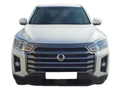 BIAŁY SUV SSANGYONG MUSSO z 2022 r., DIESEL, skrzynia biegów MANUALNA 148KM, zdjęcie 5 z 27