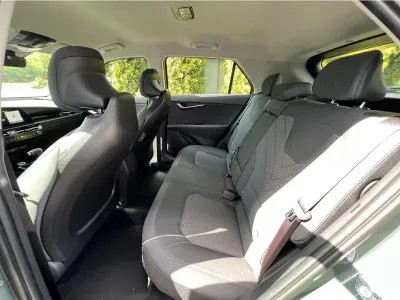 ZIELONY HATCHBACK KIA NIRO z 2026 r., HYBRYDA/BENZYNA, skrzynia biegów AUTOMATYCZNA 136KM, zdjęcie 7 z 19