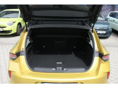 ZŁOTY HATCHBACK OPEL ASTRA VI z 2024 r., BENZYNA, skrzynia biegów AUTOMATYCZNA 130KM, zdjęcie 5 z 16