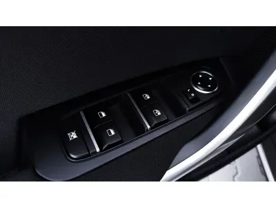 BIAŁY CROSSOVER KIA XCEED z 2026 r., BENZYNA, skrzynia biegów AUTOMATYCZNA 150KM, zdjęcie 12 z 18