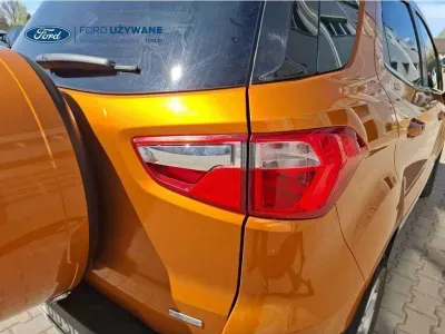 POMARAŃCZOWY SUV FORD ECOSPORT z 2018 r., DIESEL, skrzynia biegów MANUALNA 92KM, zdjęcie 23 z 26