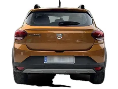POMARAŃCZOWY HATCHBACK DACIA SANDERO III z 2022 r., BENZYNA, skrzynia biegów MANUALNA 90KM, zdjęcie 2 z 18