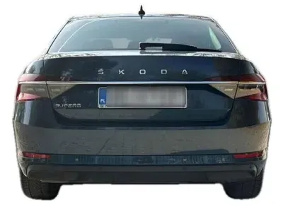 NIEBIESKI HATCHBACK SKODA SUPERB z 2021 r., BENZYNA, skrzynia biegów AUTOMATYCZNA 150KM, zdjęcie 6 z 19