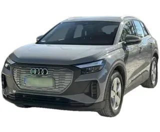SZARY SUV AUDI Q4-E-TRON z 2023 r., ELEKTRYCZNY, skrzynia biegów AUTOMATYCZNA 204KM, zdjęcie główne