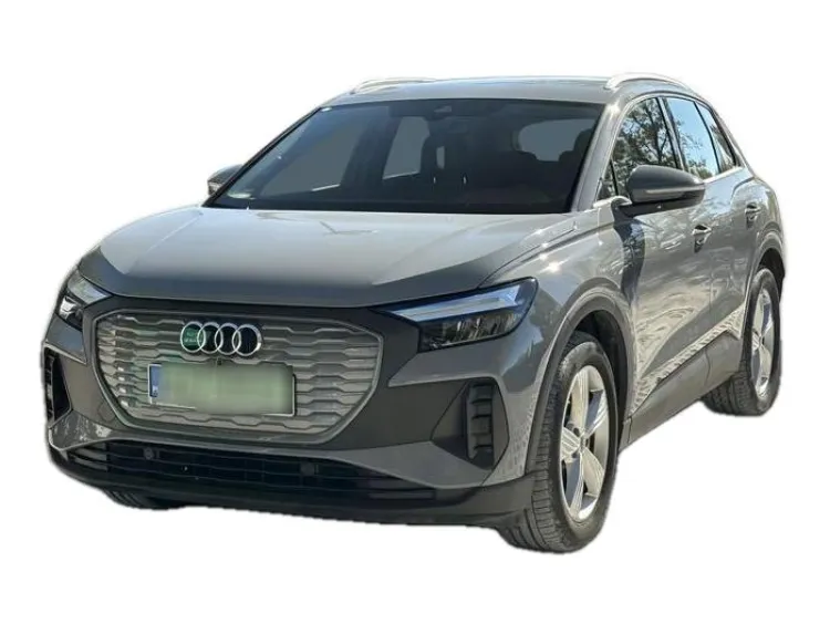 SZARY SUV AUDI Q4-E-TRON z 2023 r., ELEKTRYCZNY, skrzynia biegów AUTOMATYCZNA 204KM, zdjęcie główne